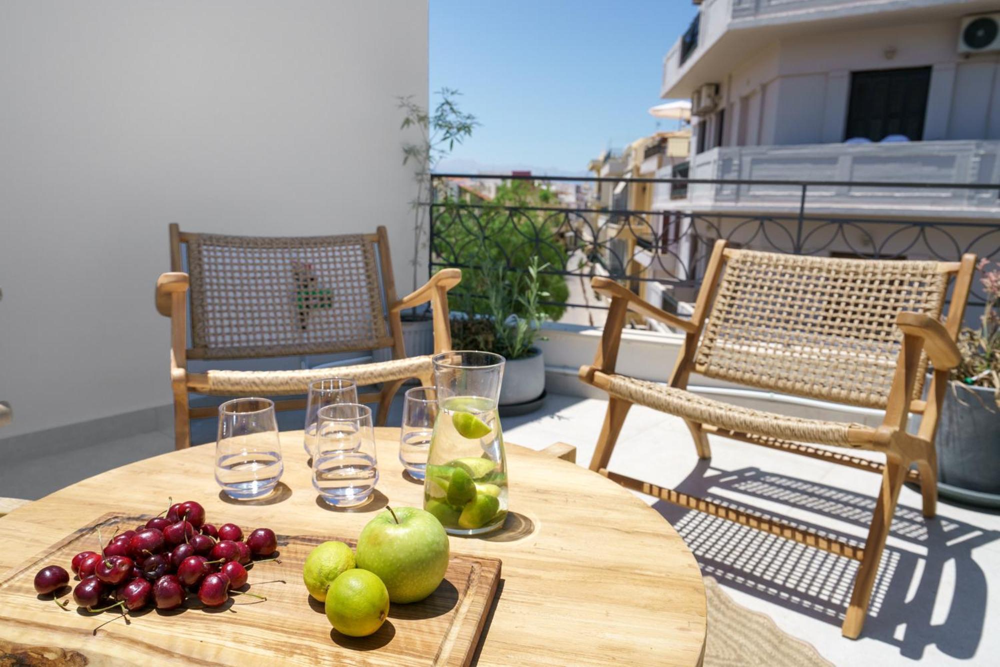 The Old Distillery - Premium Suites ريثيمنو المظهر الخارجي الصورة