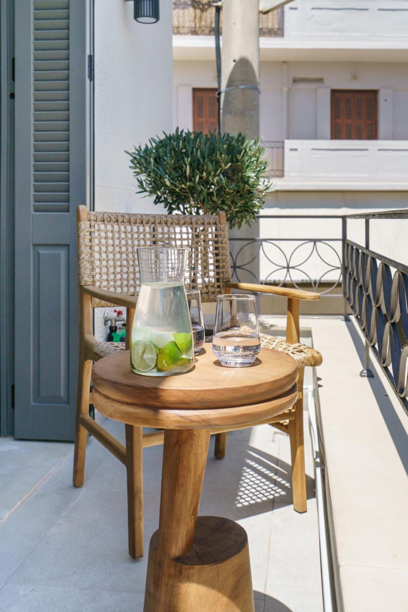 The Old Distillery - Premium Suites ريثيمنو المظهر الخارجي الصورة