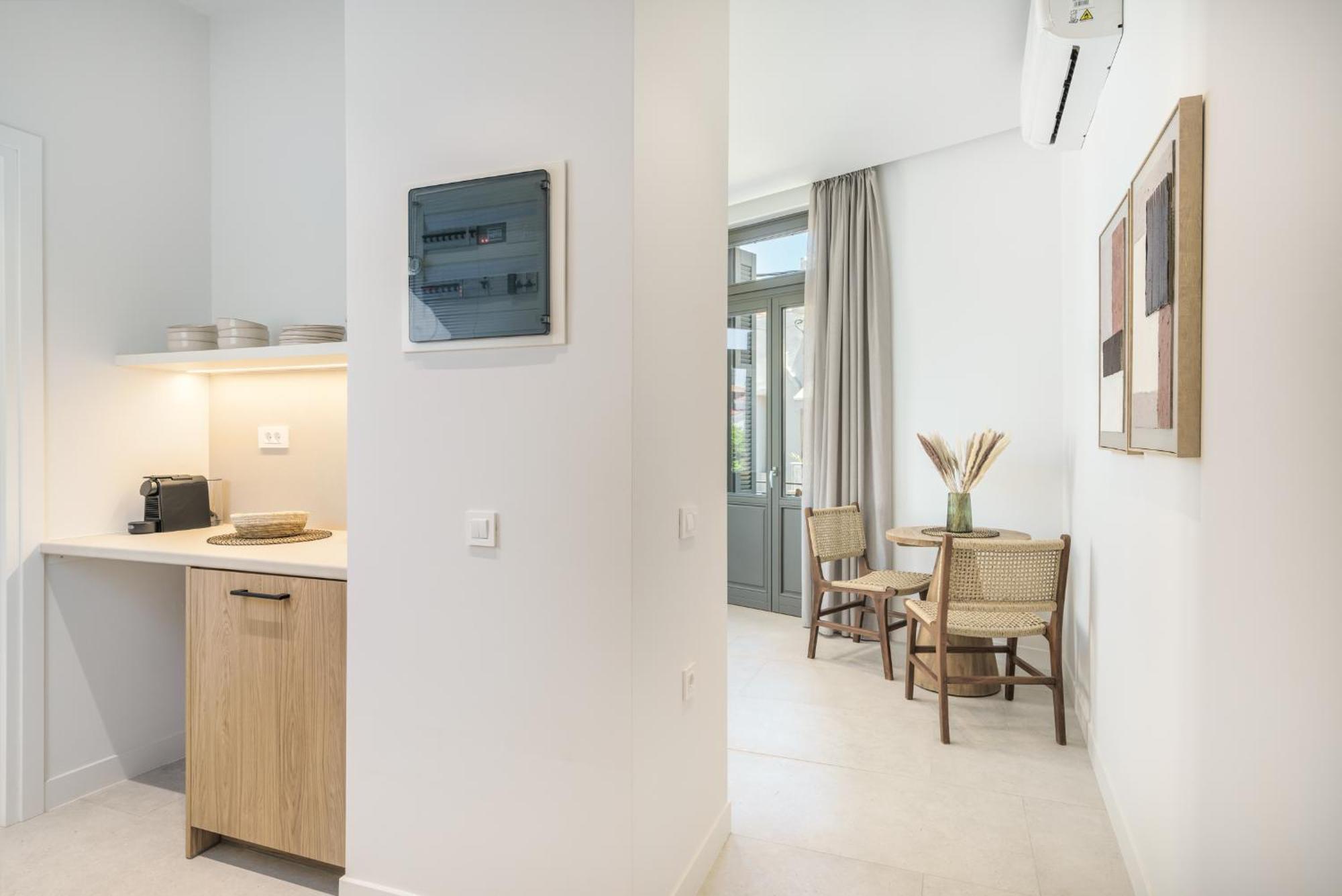 The Old Distillery - Premium Suites ريثيمنو المظهر الخارجي الصورة