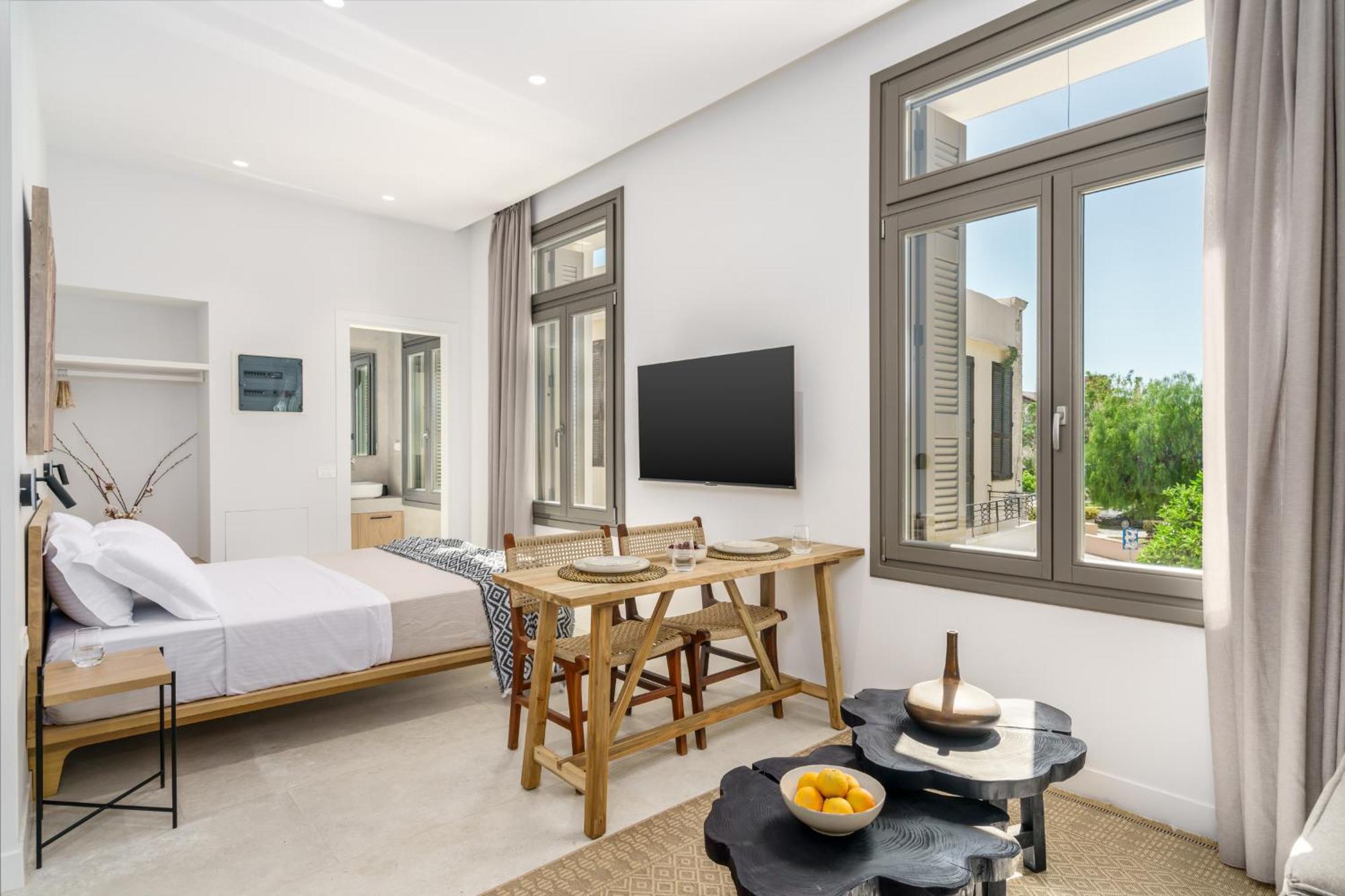 The Old Distillery - Premium Suites ريثيمنو المظهر الخارجي الصورة