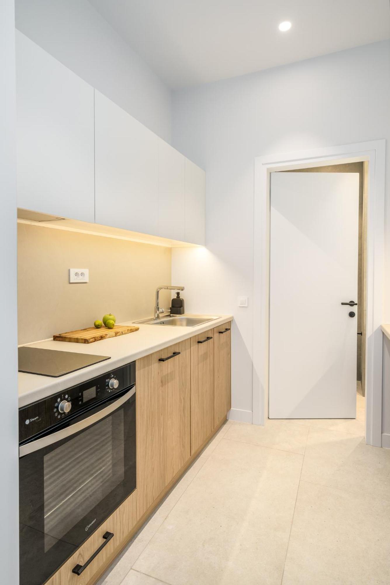 The Old Distillery - Premium Suites ريثيمنو المظهر الخارجي الصورة