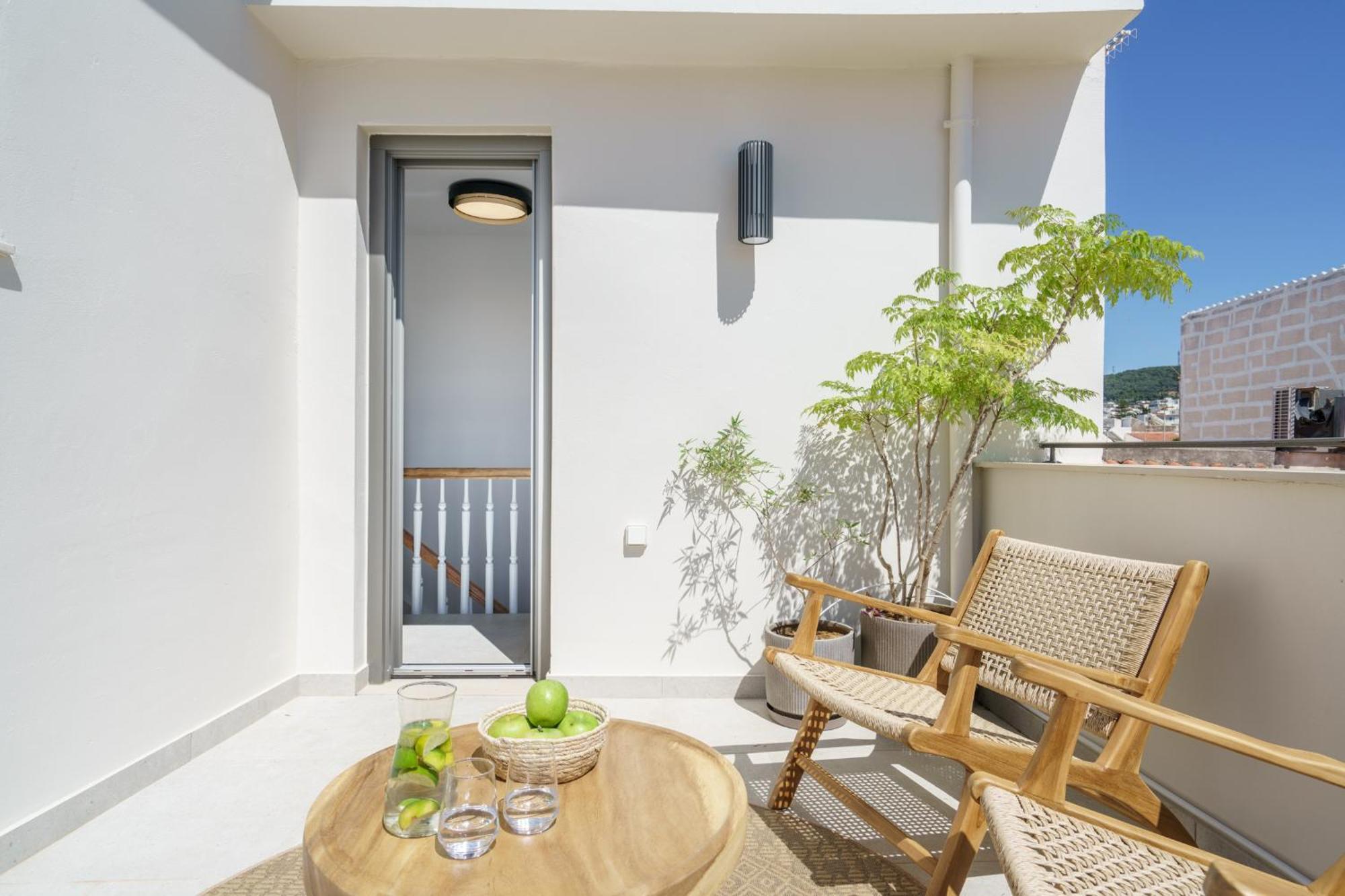 The Old Distillery - Premium Suites ريثيمنو المظهر الخارجي الصورة